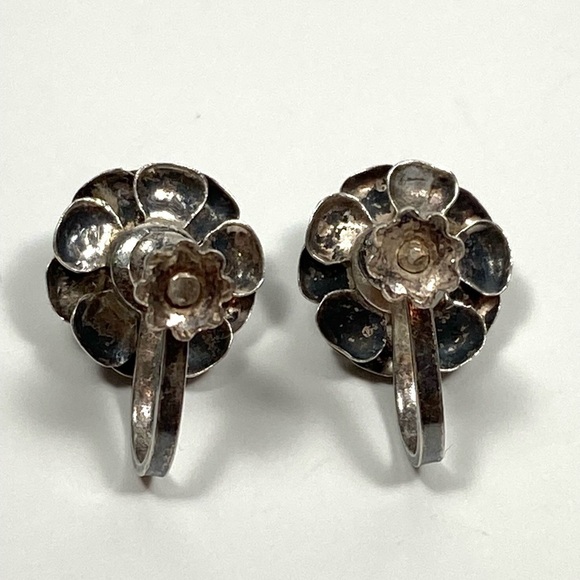 Sterling Silver Earrings Screw Backs Flowers Huggies Blue Insert 3.04g Vintage - Picture 7 of 14
